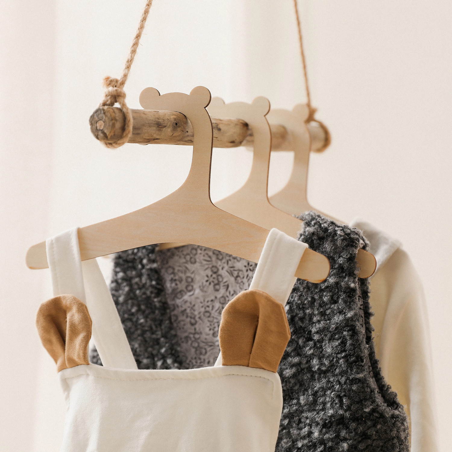 5/10pcs Wooden Baby Hangers Ki - огляд і ціна Baby Clothing Hanging Rack
