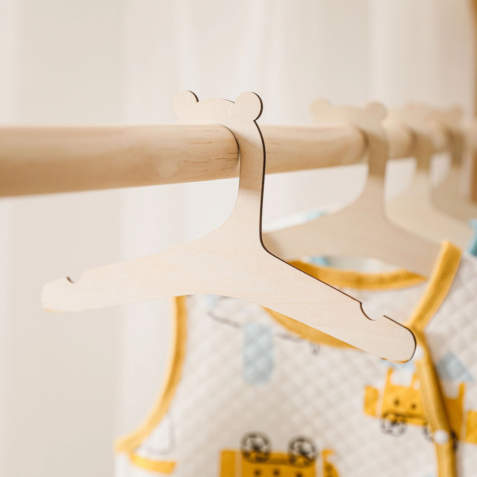 5/10pcs Wooden Baby Hangers Ki - огляд і ціна Baby Clothing Hanging Rack